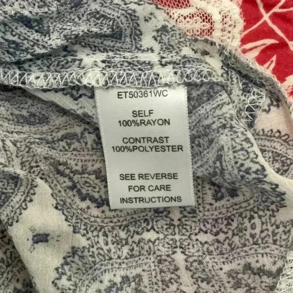 William B Lace  Trimmed Top Size Large - Picture 4 of 4